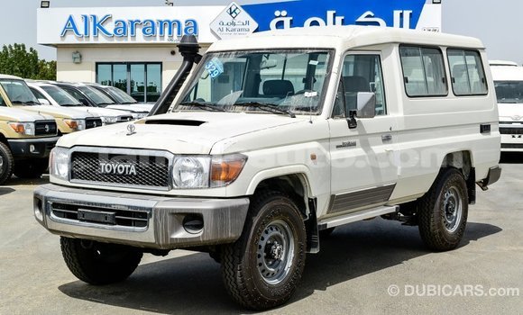 Buy Import Toyota Land Cruiser White Car in Import - Dubai in Clarendon Buy Import Toyota Land Cruiser White Car in Import - Dubai in Clarendon