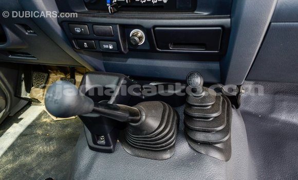 Buy Import Toyota Land Cruiser White Car in Import - Dubai in Clarendon Buy Import Toyota Land Cruiser White Car in Import - Dubai in Clarendon