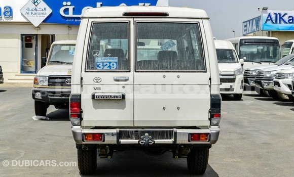 Buy Import Toyota Land Cruiser White Car in Import - Dubai in Clarendon Buy Import Toyota Land Cruiser White Car in Import - Dubai in Clarendon