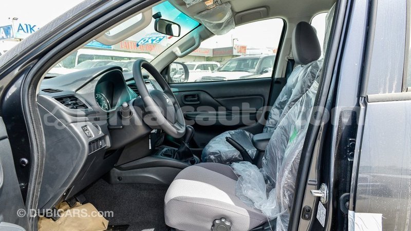 Big with watermark mitsubishi l200 clarendon import dubai 2772