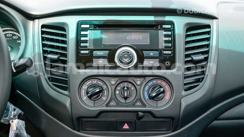 Big with watermark mitsubishi l200 clarendon import dubai 2772