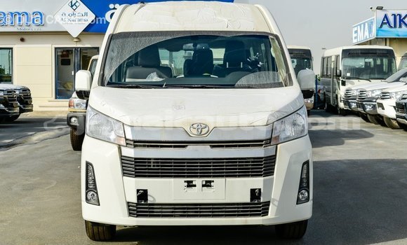 Buy Import Toyota Hiace White Car in Import - Dubai in Clarendon Buy Import Toyota Hiace White Car in Import - Dubai in Clarendon