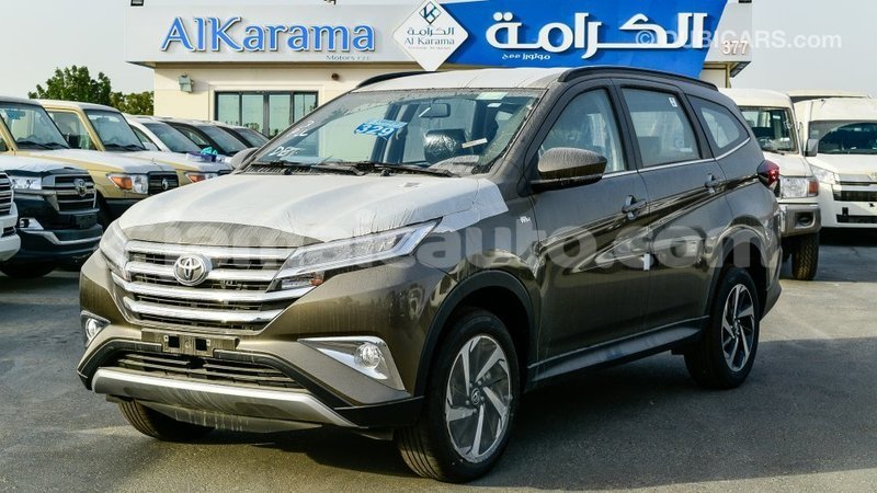 Big with watermark toyota rush clarendon import dubai 2776