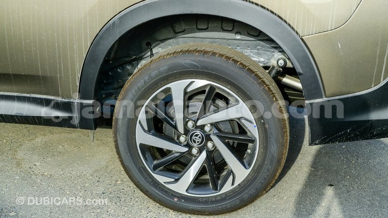 Big with watermark toyota rush clarendon import dubai 2776