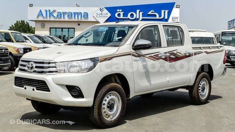 Big with watermark toyota hilux clarendon import dubai 2777