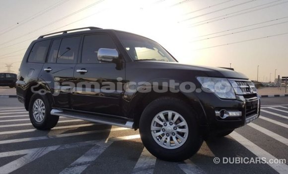 Acheter Import Voiture Mitsubishi Pajero Noir à Import - Dubai, Clarendon Acheter Import Voiture Mitsubishi Pajero Noir à Import - Dubai, Clarendon