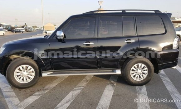 Acheter Import Voiture Mitsubishi Pajero Noir à Import - Dubai, Clarendon Acheter Import Voiture Mitsubishi Pajero Noir à Import - Dubai, Clarendon