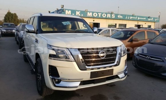 Acheter Import Voiture Nissan Patrol Blanc à Import - Dubai, Clarendon Acheter Import Voiture Nissan Patrol Blanc à Import - Dubai, Clarendon