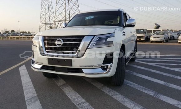 Acheter Import Voiture Nissan Patrol Blanc à Import - Dubai, Clarendon Acheter Import Voiture Nissan Patrol Blanc à Import - Dubai, Clarendon