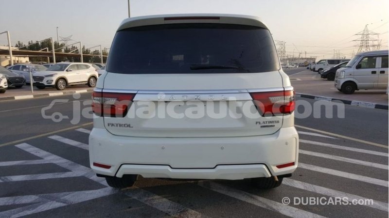 Big with watermark nissan patrol clarendon import dubai 2780