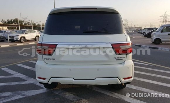 Acheter Import Voiture Nissan Patrol Blanc à Import - Dubai, Clarendon Acheter Import Voiture Nissan Patrol Blanc à Import - Dubai, Clarendon