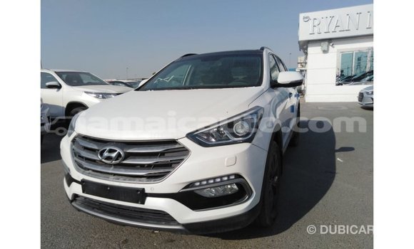 Acheter Import Voiture Hyundai Santa Fe Blanc à Import - Dubai, Clarendon Acheter Import Voiture Hyundai Santa Fe Blanc à Import - Dubai, Clarendon