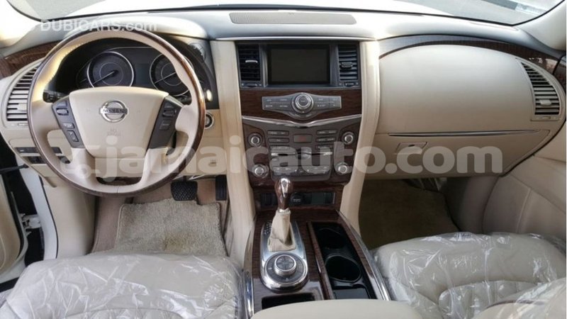 Big with watermark nissan patrol clarendon import dubai 2780