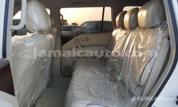Acheter Import Voiture Nissan Patrol Blanc à Import - Dubai, Clarendon Acheter Import Voiture Nissan Patrol Blanc à Import - Dubai, Clarendon