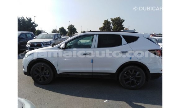 Acheter Import Voiture Hyundai Santa Fe Blanc à Import - Dubai, Clarendon Acheter Import Voiture Hyundai Santa Fe Blanc à Import - Dubai, Clarendon