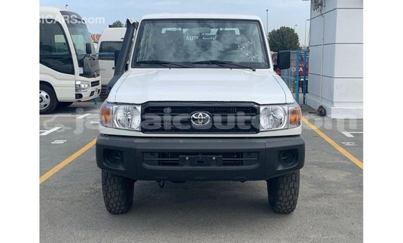 Buy Import Toyota Land Cruiser White Car in Import - Dubai in Clarendon Buy Import Toyota Land Cruiser White Car in Import - Dubai in Clarendon