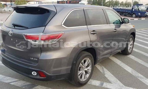 Acheter Import Voiture Toyota Highlander Autre à Import - Dubai, Clarendon Acheter Import Voiture Toyota Highlander Autre à Import - Dubai, Clarendon