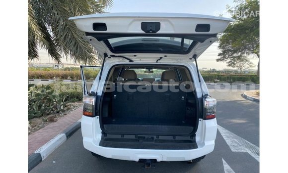 Buy Import Toyota 4Runner White Car in Import - Dubai in Clarendon Buy Import Toyota 4Runner White Car in Import - Dubai in Clarendon
