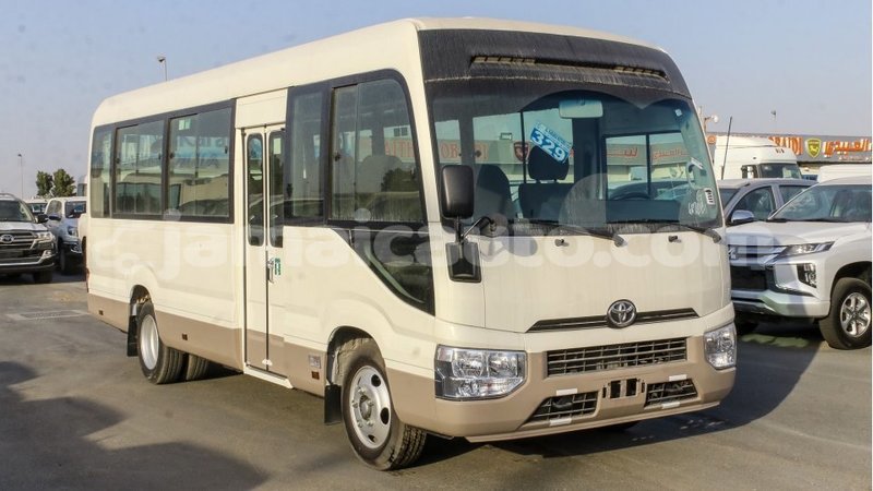 Big with watermark toyota coaster clarendon import dubai 2801