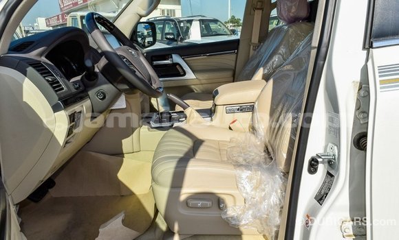 Buy Import Toyota Land Cruiser White Car in Import - Dubai in Clarendon Buy Import Toyota Land Cruiser White Car in Import - Dubai in Clarendon