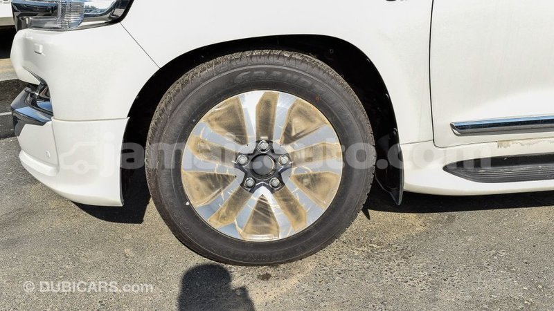 Big with watermark toyota land cruiser clarendon import dubai 2803