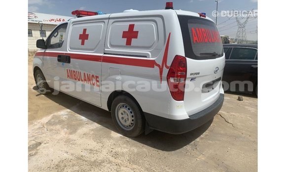 Buy Import Hyundai Accent White Car in Import - Dubai in Clarendon Buy Import Hyundai Accent White Car in Import - Dubai in Clarendon