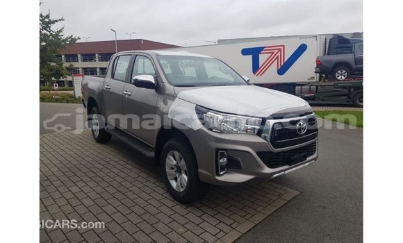 Buy Import Toyota Hilux Other Car in Import - Dubai in Clarendon Buy Import Toyota Hilux Other Car in Import - Dubai in Clarendon