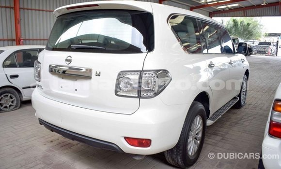 Buy Import Nissan Patrol White Car in Import - Dubai in Clarendon Buy Import Nissan Patrol White Car in Import - Dubai in Clarendon