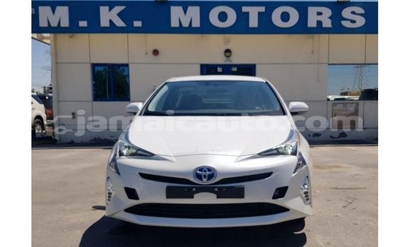 Acheter Import Voiture Toyota Prius Blanc à Import - Dubai, Clarendon Acheter Import Voiture Toyota Prius Blanc à Import - Dubai, Clarendon