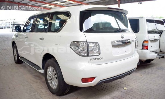 Buy Import Nissan Patrol White Car in Import - Dubai in Clarendon Buy Import Nissan Patrol White Car in Import - Dubai in Clarendon