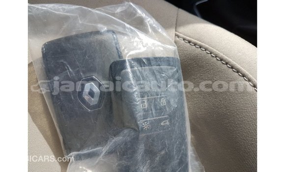 Acheter Import Voiture Renault Duster Vert à Import - Dubai, Clarendon Acheter Import Voiture Renault Duster Vert à Import - Dubai, Clarendon