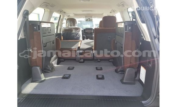 Acheter Import Voiture Toyota Land Cruiser Noir à Import - Dubai, Clarendon Acheter Import Voiture Toyota Land Cruiser Noir à Import - Dubai, Clarendon