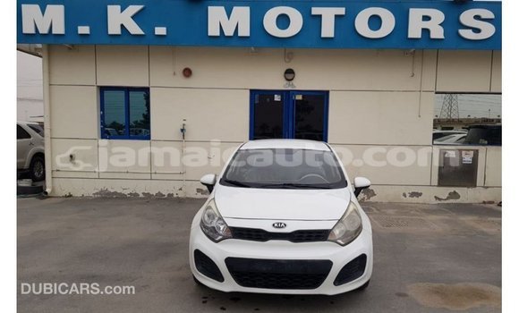 Acheter Import Voiture Kia Rio Blanc à Import - Dubai, Clarendon Acheter Import Voiture Kia Rio Blanc à Import - Dubai, Clarendon