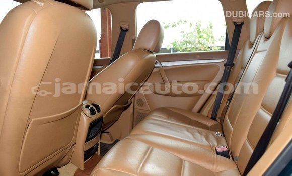 Buy Import Porsche Cayenne Green Car in Import - Dubai in Clarendon Buy Import Porsche Cayenne Green Car in Import - Dubai in Clarendon