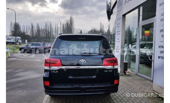 Acheter Import Voiture Toyota Land Cruiser Noir à Import - Dubai, Clarendon Acheter Import Voiture Toyota Land Cruiser Noir à Import - Dubai, Clarendon