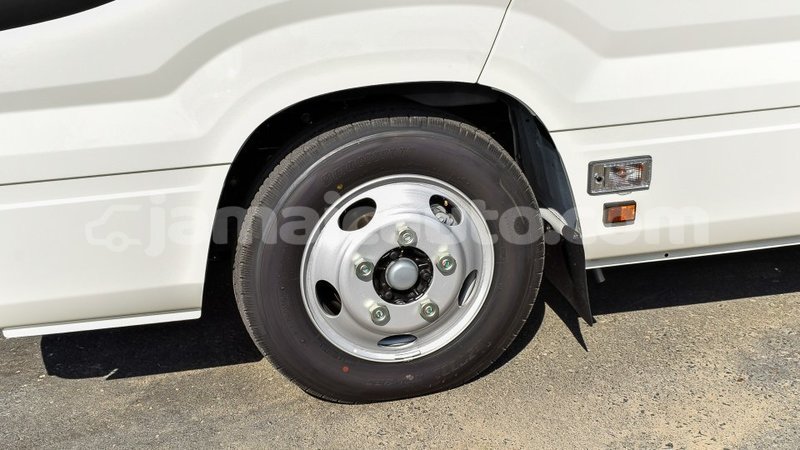 Big with watermark toyota coaster clarendon import dubai 2866