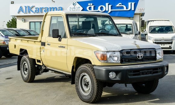 Buy Import Toyota Land Cruiser Beige Car in Import - Dubai in Clarendon Buy Import Toyota Land Cruiser Beige Car in Import - Dubai in Clarendon