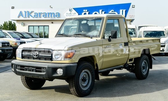 Buy Import Toyota Land Cruiser Beige Car in Import - Dubai in Clarendon Buy Import Toyota Land Cruiser Beige Car in Import - Dubai in Clarendon