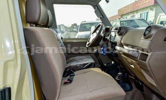 Buy Import Toyota Land Cruiser Beige Car in Import - Dubai in Clarendon Buy Import Toyota Land Cruiser Beige Car in Import - Dubai in Clarendon