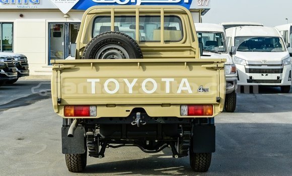 Buy Import Toyota Land Cruiser Beige Car in Import - Dubai in Clarendon Buy Import Toyota Land Cruiser Beige Car in Import - Dubai in Clarendon