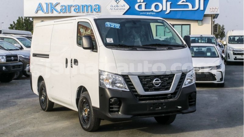 Big with watermark nissan urvan clarendon import dubai 2874