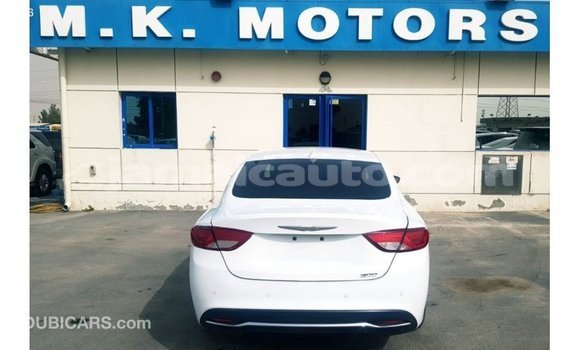 Acheter Import Voiture Chrysler 200 Blanc à Import - Dubai, Clarendon Acheter Import Voiture Chrysler 200 Blanc à Import - Dubai, Clarendon