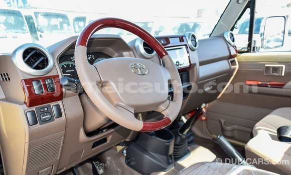 Buy Import Toyota Land Cruiser Beige Car in Import - Dubai in Clarendon Buy Import Toyota Land Cruiser Beige Car in Import - Dubai in Clarendon