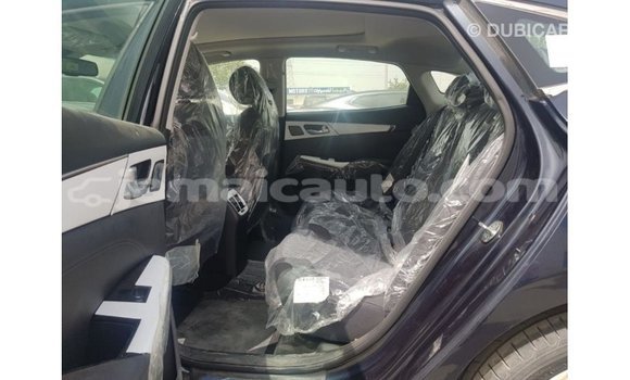 Acheter Import Voiture Kia Cadenza Bleu à Import - Dubai, Clarendon Acheter Import Voiture Kia Cadenza Bleu à Import - Dubai, Clarendon