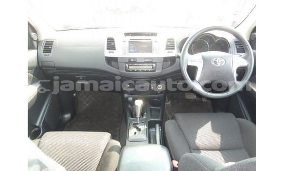 Buy Import Toyota Hilux White Car in Import - Dubai in Clarendon Buy Import Toyota Hilux White Car in Import - Dubai in Clarendon