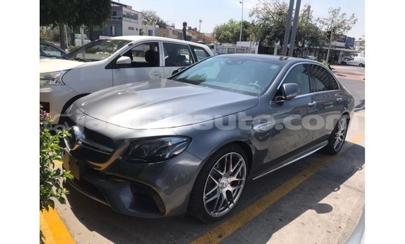 Buy Import Mercedes-Benz 190 (W201) Other Car in Import - Dubai in Clarendon Buy Import Mercedes-Benz 190 (W201) Other Car in Import - Dubai in Clarendon