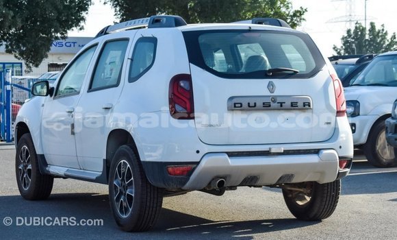 Acheter Import Voiture Renault Duster Blanc à Import - Dubai, Clarendon Acheter Import Voiture Renault Duster Blanc à Import - Dubai, Clarendon