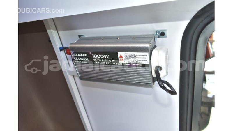 Big with watermark toyota land cruiser clarendon import dubai 2952