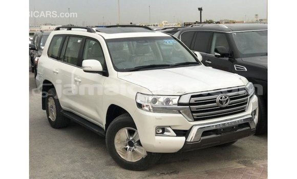 Buy Import Toyota Land Cruiser White Car in Import - Dubai in Clarendon Buy Import Toyota Land Cruiser White Car in Import - Dubai in Clarendon