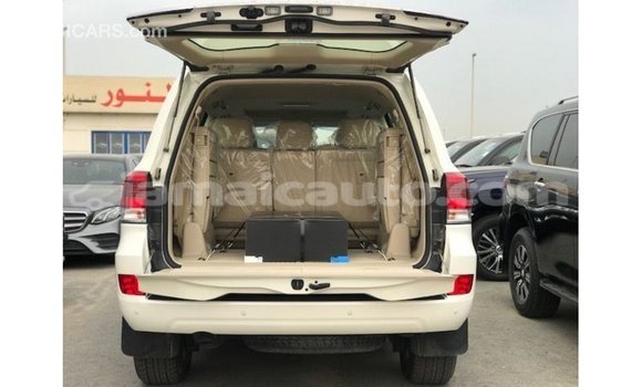 Buy Import Toyota Land Cruiser White Car in Import - Dubai in Clarendon Buy Import Toyota Land Cruiser White Car in Import - Dubai in Clarendon